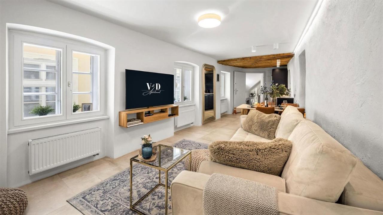 New Design & High Standard Apt From 16Th Century In Old Town-Free Parking Братислава Экстерьер фото